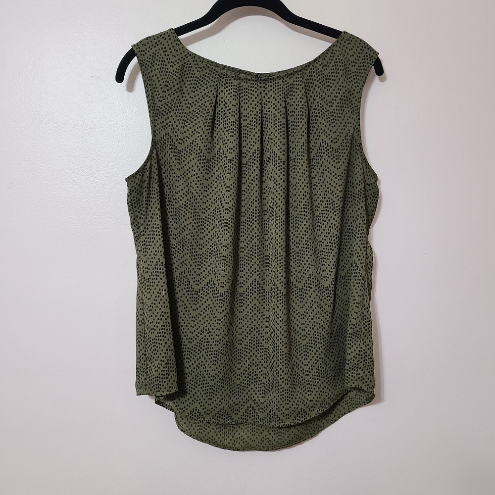 Worthington Sleeveless Blouse sz L
